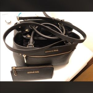 Michael kors satchel with matching wallet